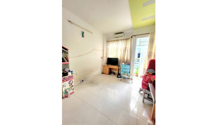 HẺM 6M THÔNG - NGAY BÌNH LONG - NGUYỄN SƠN - 2 TẦNG - 46M2 - SỔ ĐẸP - GIÁ CHỈ HƠN 4 TỶ